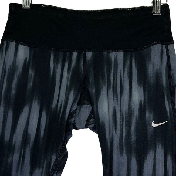 Nike small Dri Fit Running Capri Pant - Picture 2 of 13